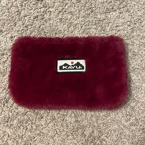 kavu faux fur cosmetic bag